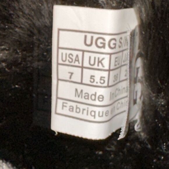 UGG Tall Bailey 3 button chocolate brown sz 7 EUC - Picture 6 of 9